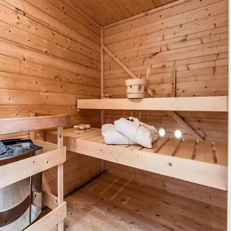 Cozy W Sauna And Bbq, Cleaning Included * Hattemerbroek
